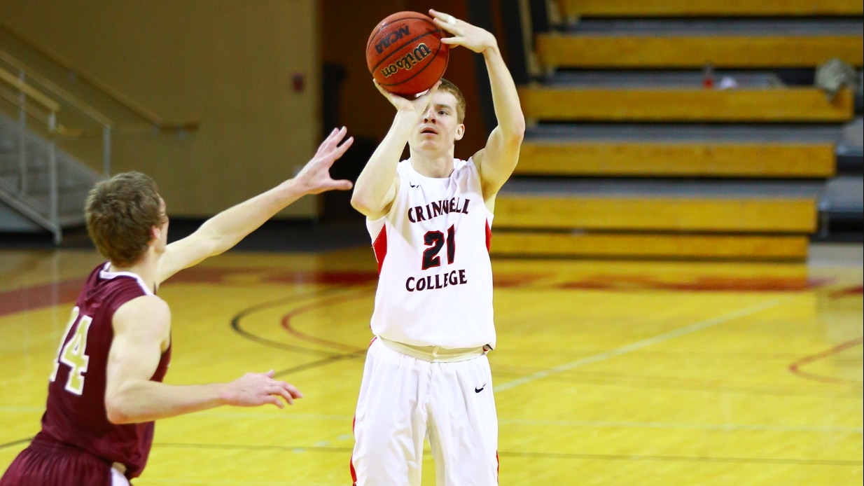Grinnell College shatters NCAA DIII 3-point record