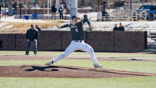 Lenoir-Rhyne pitches itself to victory in DII baseball.